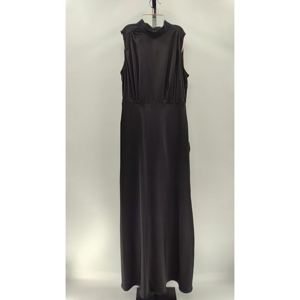 Lulu's Black Sleeveless Maxi Dress with High Neck